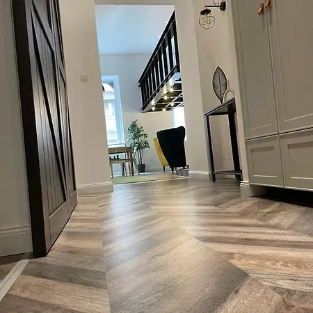 Awesome Loft - King Street 아파트