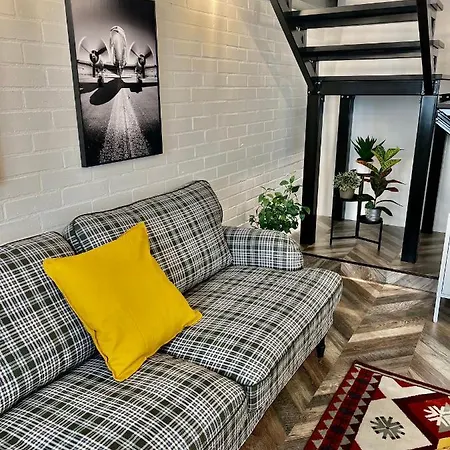 Awesome Loft - King Street