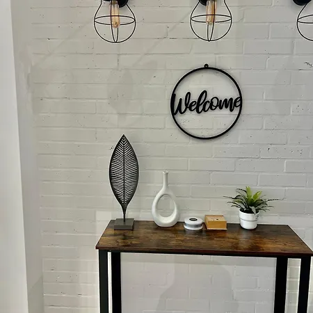 Awesome Loft - King Street