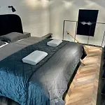 Awesome Loft - King Street *