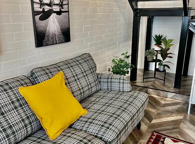 Awesome Loft - King Street